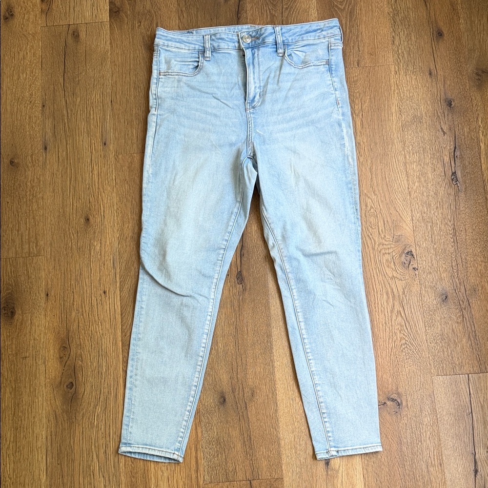 American Eagle Light Wash Women's High-Rise Skinny Jeggings
